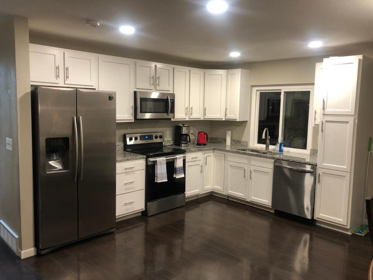 Milehi Vacation Home Pet Friendly Aurora Exterior foto