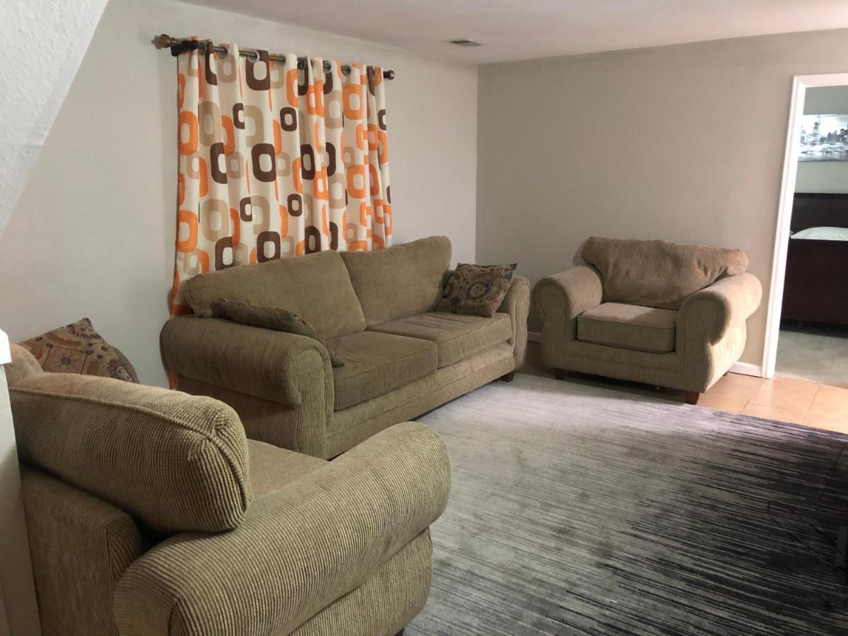 Milehi Vacation Home Pet Friendly Aurora Exterior foto