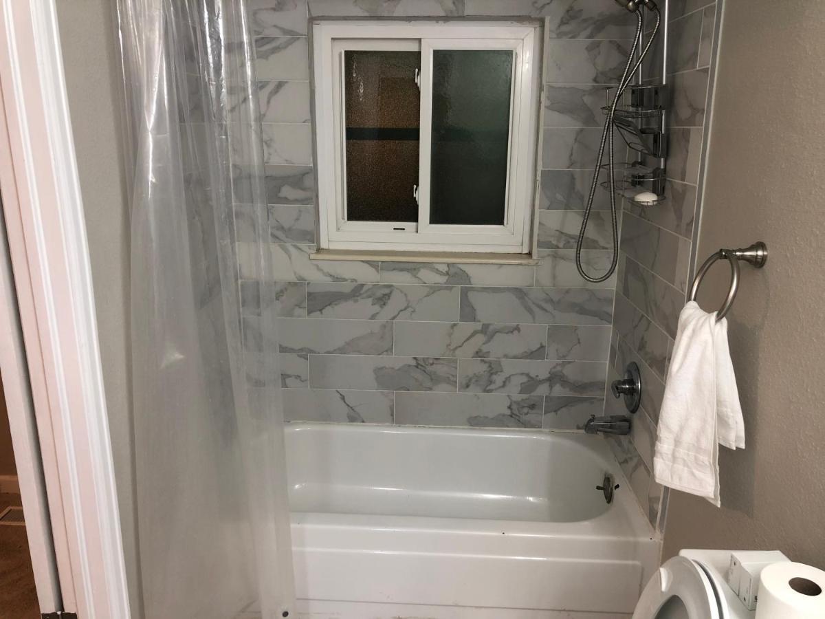 Milehi Vacation Home Pet Friendly Aurora Exterior foto